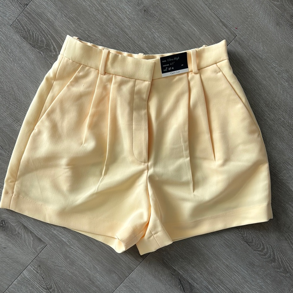 Abercrombie & Fitch Women's Cream Shorts